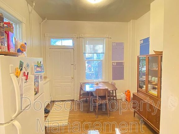 4th image of 2519 Grove Ave #1
