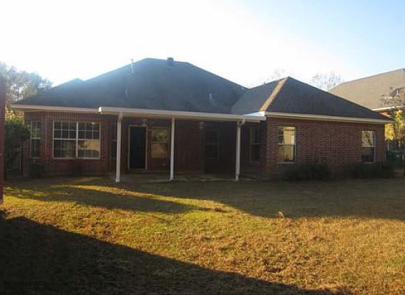2nd image of 209 Creek Stone Dr