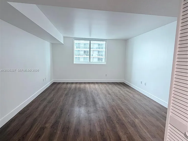 1800 N Bayshore Dr #3511 — Photo 4