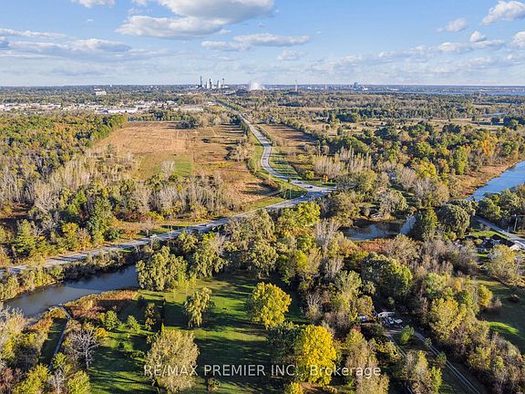 2nd image of 294 Lyons Creek Rd