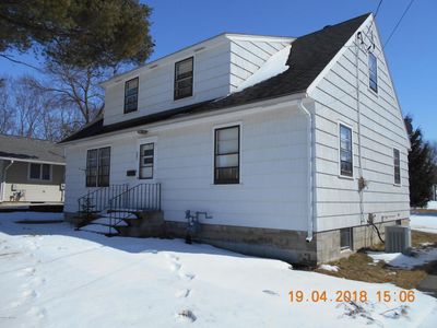 301 E 3rd St, Zumbrota, MN, 55992