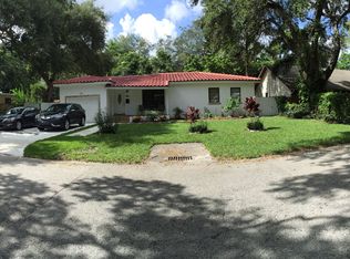 655 NE 162nd St, Miami, FL 33162