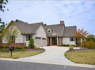 103 Old Clubhouse Ln, Southern Pines, NC 28387