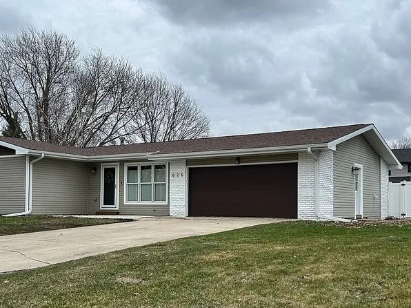 625 Maple Ln, Clarion, IA 50525