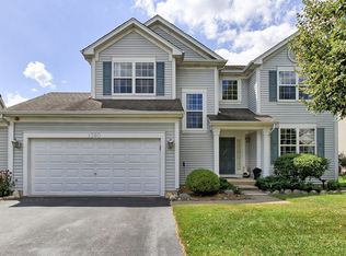 1580 Russell Dr, Hoffman Estates, IL 60192