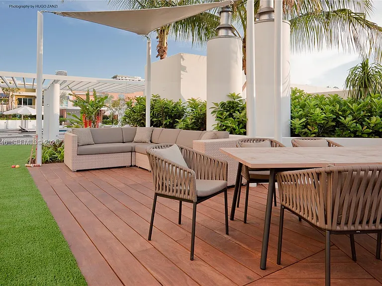 2020 N Bayshore Dr #2909 — Photo 32
