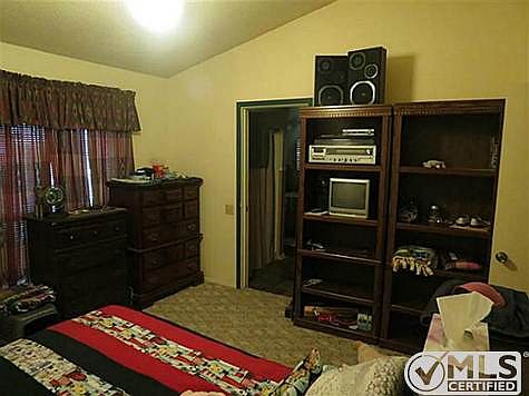 5th image of 516 Kalmia Dr