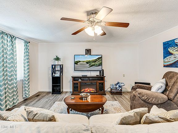 5th image of 2304 E Oak Island Drive