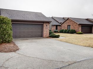 2966 Grand Isle Dr NE, Belmont, MI 49306