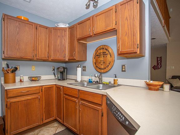 3rd image of 2604 Ashbrooke Dr