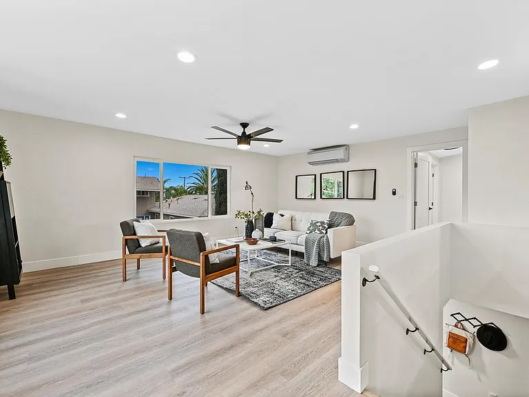 1162 Erica St — Photo 17