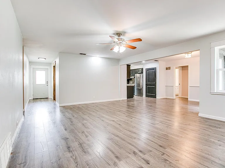 3202 Tanglewood Dr — Photo 9