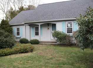 9 Washburn Pl, South Dennis, MA 02660