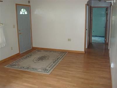 3rd image of 306 Roosevelt Ave