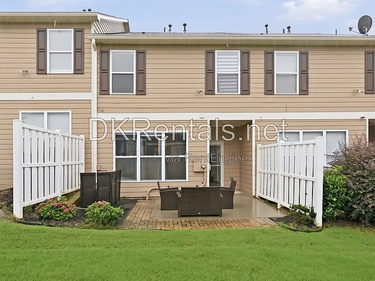 6311 Shoreview Cir — Photo 19