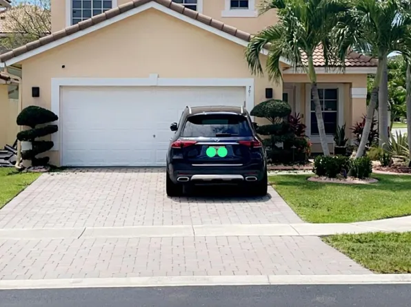 708 Perdido Heights Drive, West Palm Beach, FL 33413