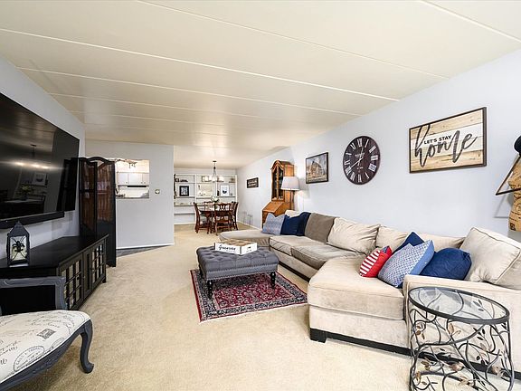 5th image of 203 N Kenilworth Ave APT 3D