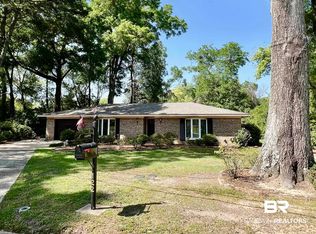 122 Paddock Dr, Fairhope, AL 36532