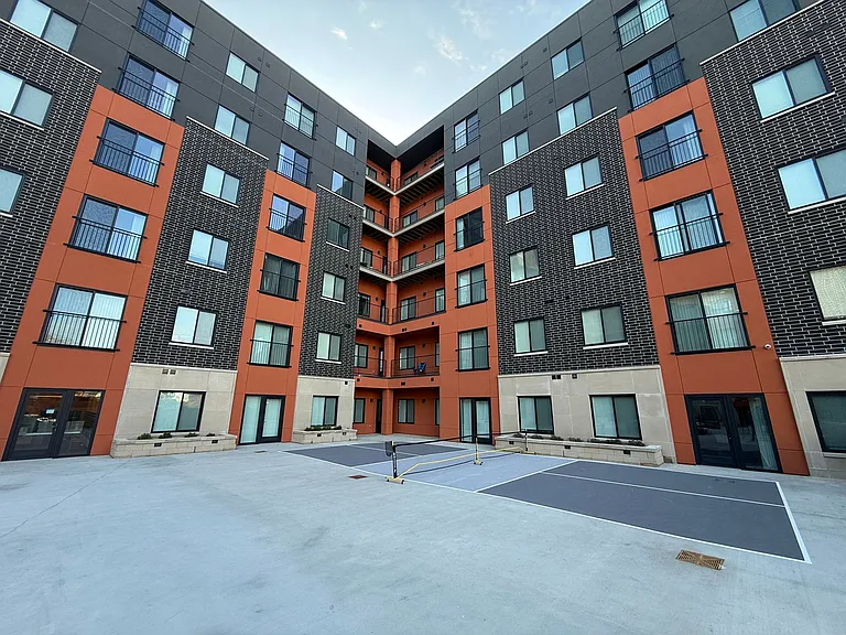 4UP Luxury Apartments — Photo 13