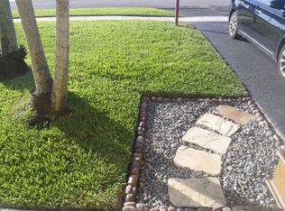 6721 Harding St, Hollywood, FL 33024