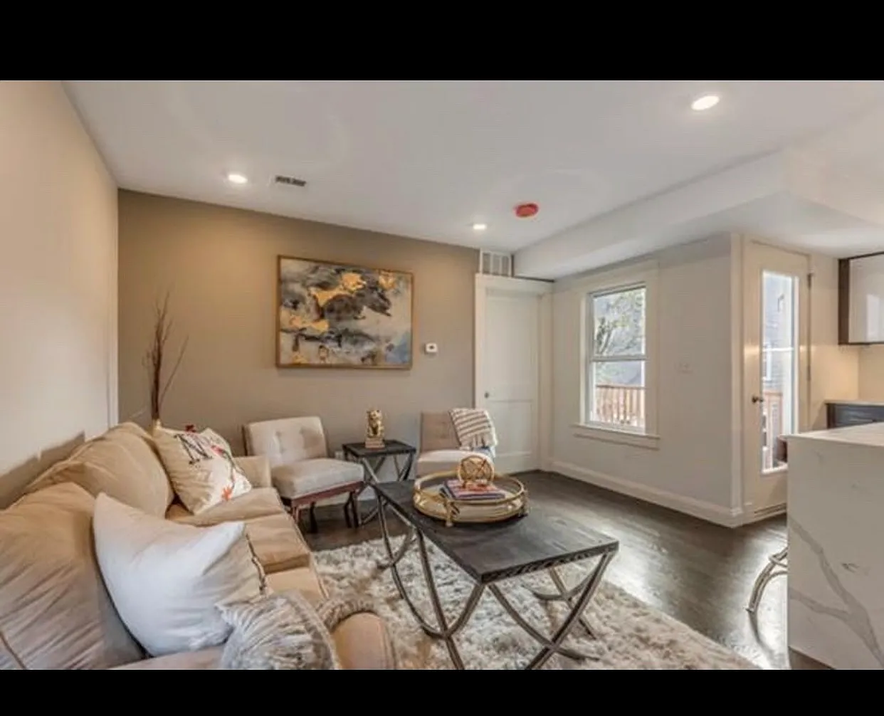 4 bed, 1360 sqft, $1,650 — Photo 3