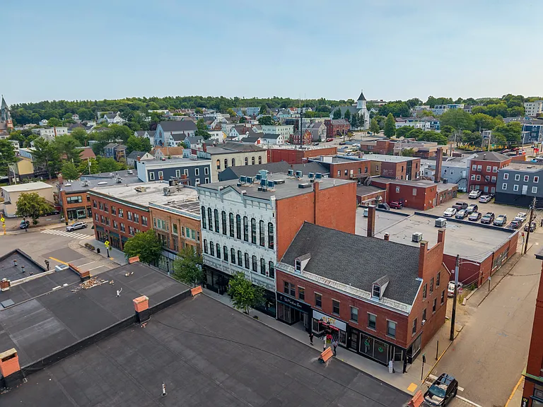 129 Main St #302 — Photo 42