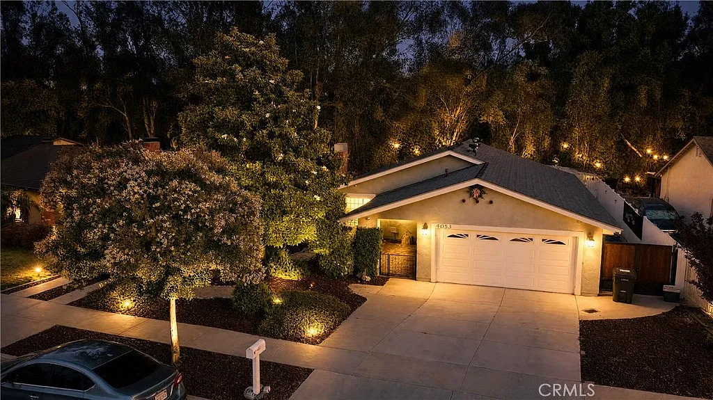 3 bed, 1746 sqft, $3,650 — Photo 2