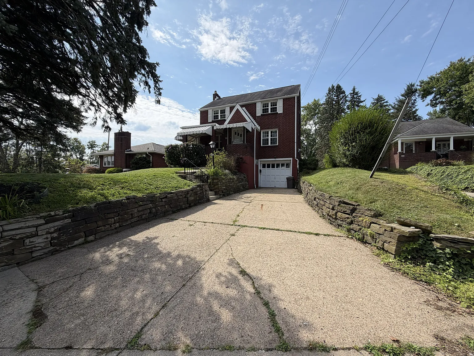 3 bed, 1324 sqft, $1,800 — Photo 2
