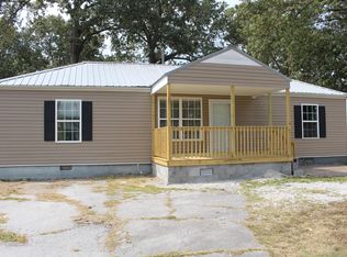 1210 Woodland Dr, Manchester, TN 37355