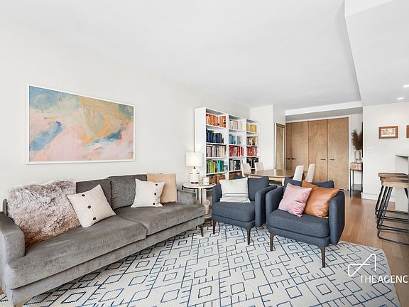 3rd image of 15 Charles St APT 7D