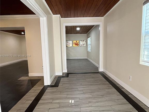 3rd image of 322 Jackson Ave