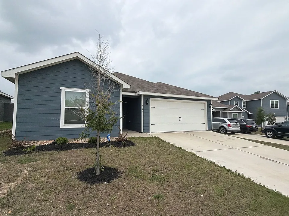 4247 Possumhaw Dr