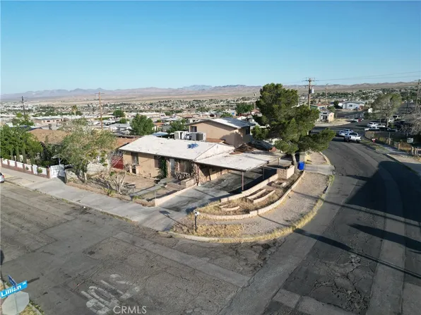 900 Lance Dr, Barstow, CA 92311