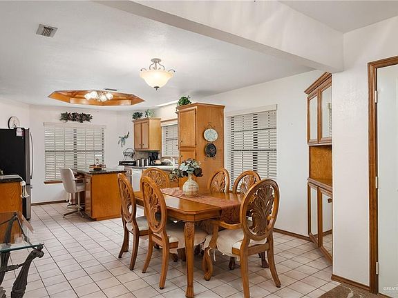4th image of 2602 Ashley Dr
