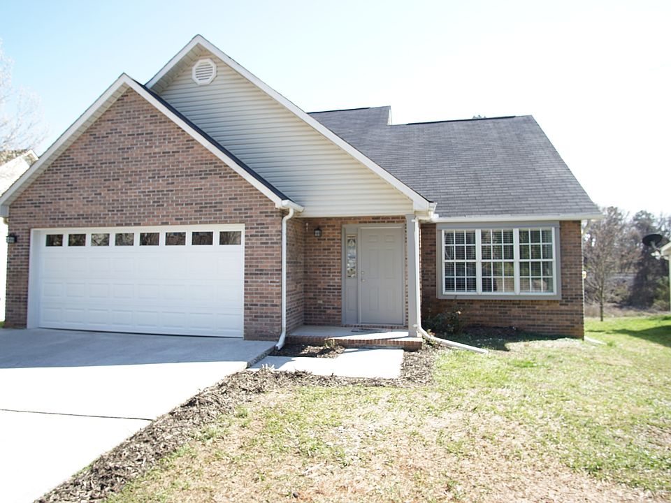 1st image of 746 Colony Village Way