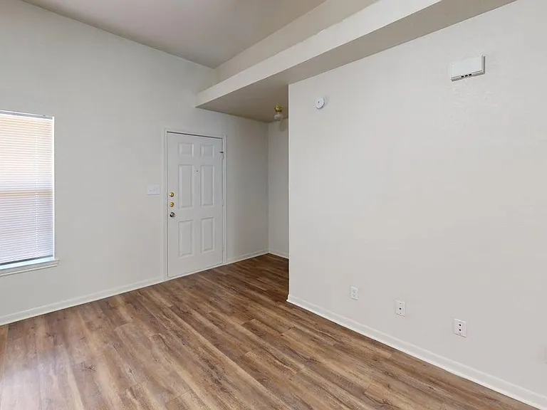 3802 Pecos Ct — Photo 9