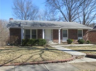 2432 Via Miralesta Dr, Saint Louis, MO 63125