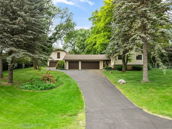 6665 71st Ln N, Loretto, MN 55357