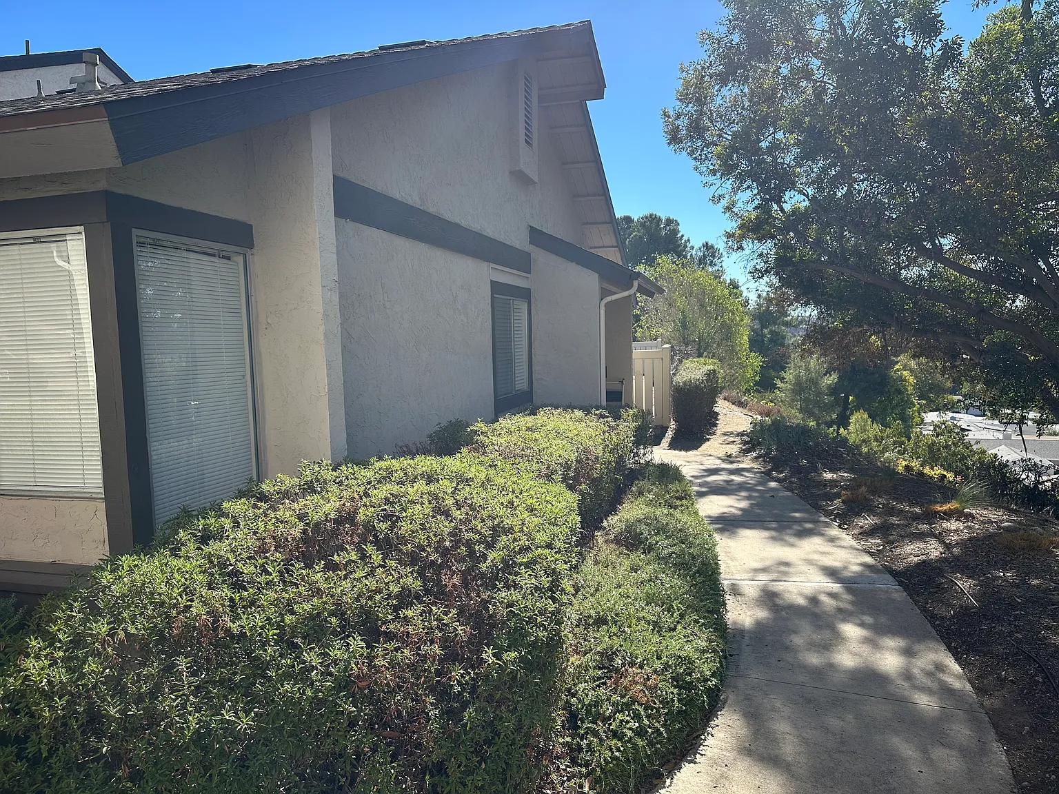 12183 Wilsey Way — Photo 2
