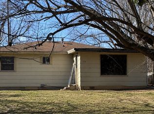 712 S Chapman Ave, Shawnee, OK 74801