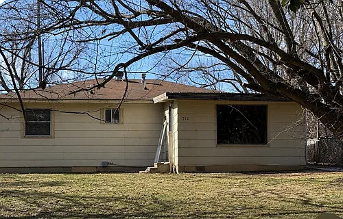 712 S Chapman Ave Photo 1