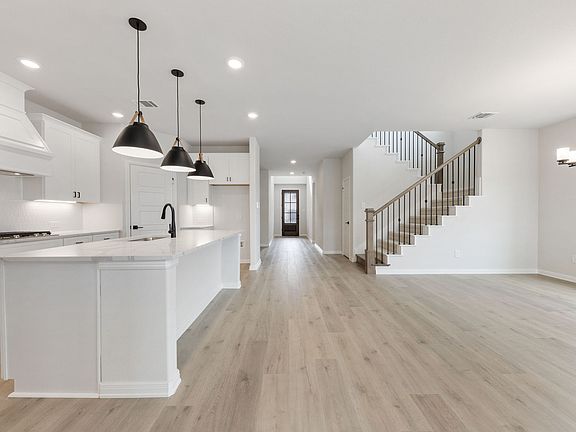 7th image of this home