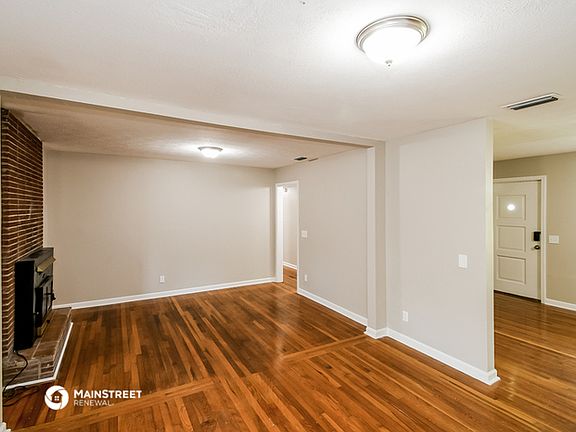 5th image of 173 Tracer Ave