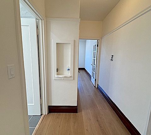 5th image of 630 33rd Ave #5