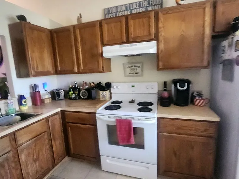 2824 Coleman Ct W — Photo 10
