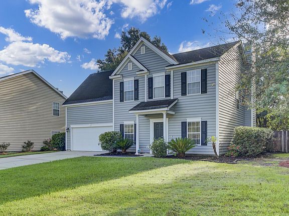 2nd image of 104 Chancellors Dr