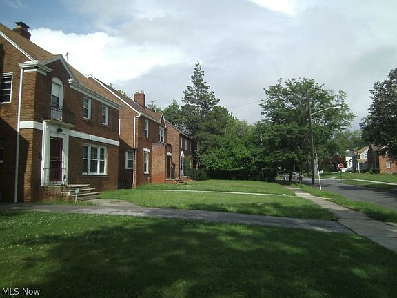 2nd image of 3655 Blanche Ave
