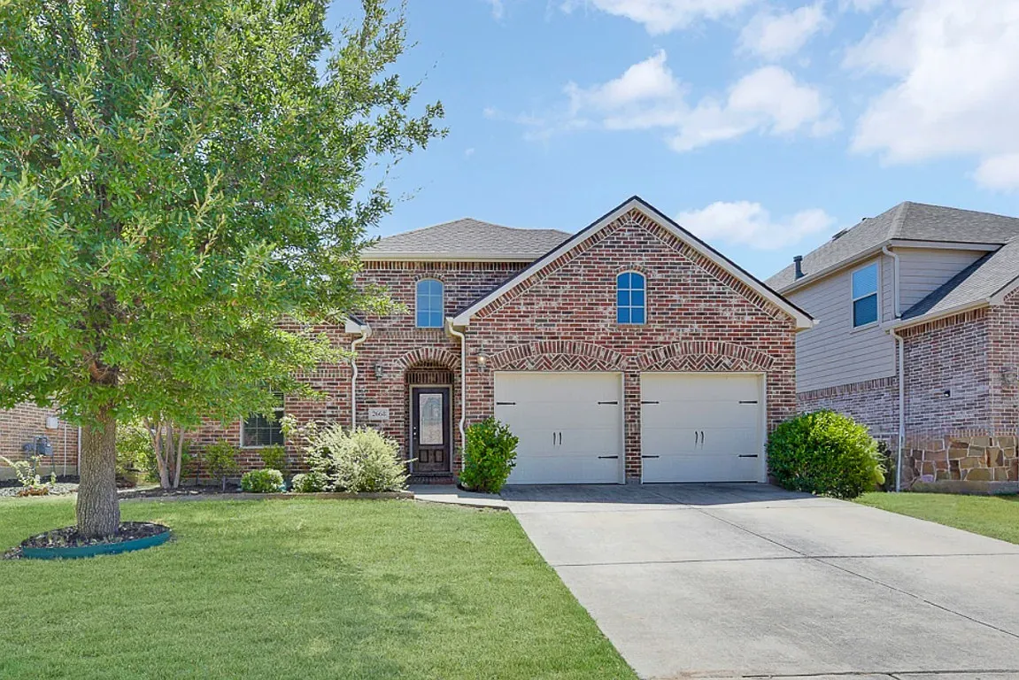 4 bed, 2.5 bath, 2146 sqft, $2,495 — Photo 1