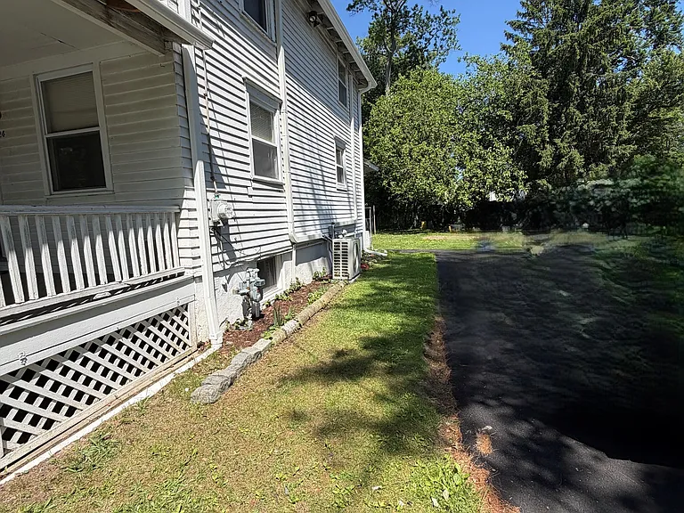 24 Braeburn Dr — Photo 12