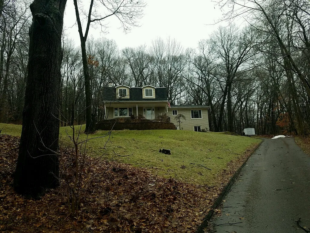 8299 Teahen Rd photo 1